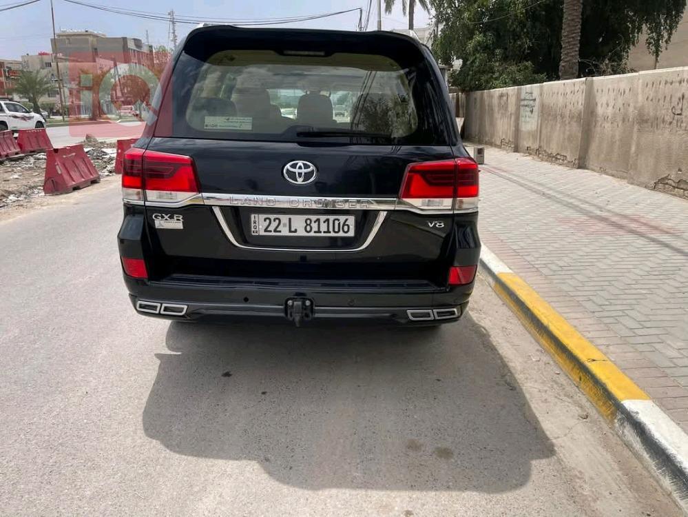 تويوتا لاندكروزر